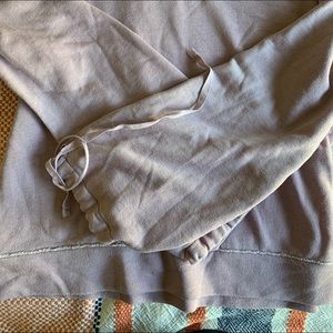 american eagle crew neck sweatshirt